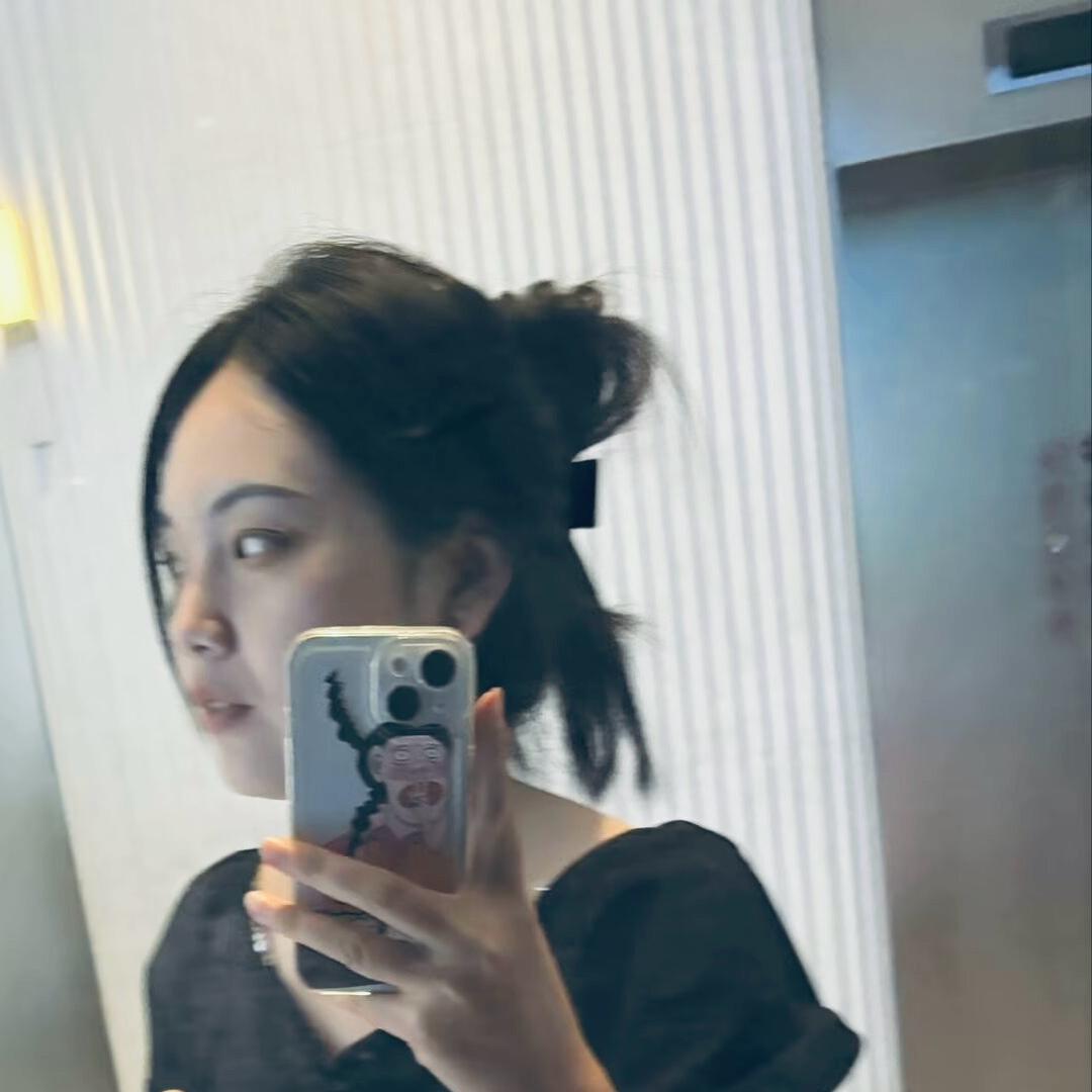 美女的事少管💫