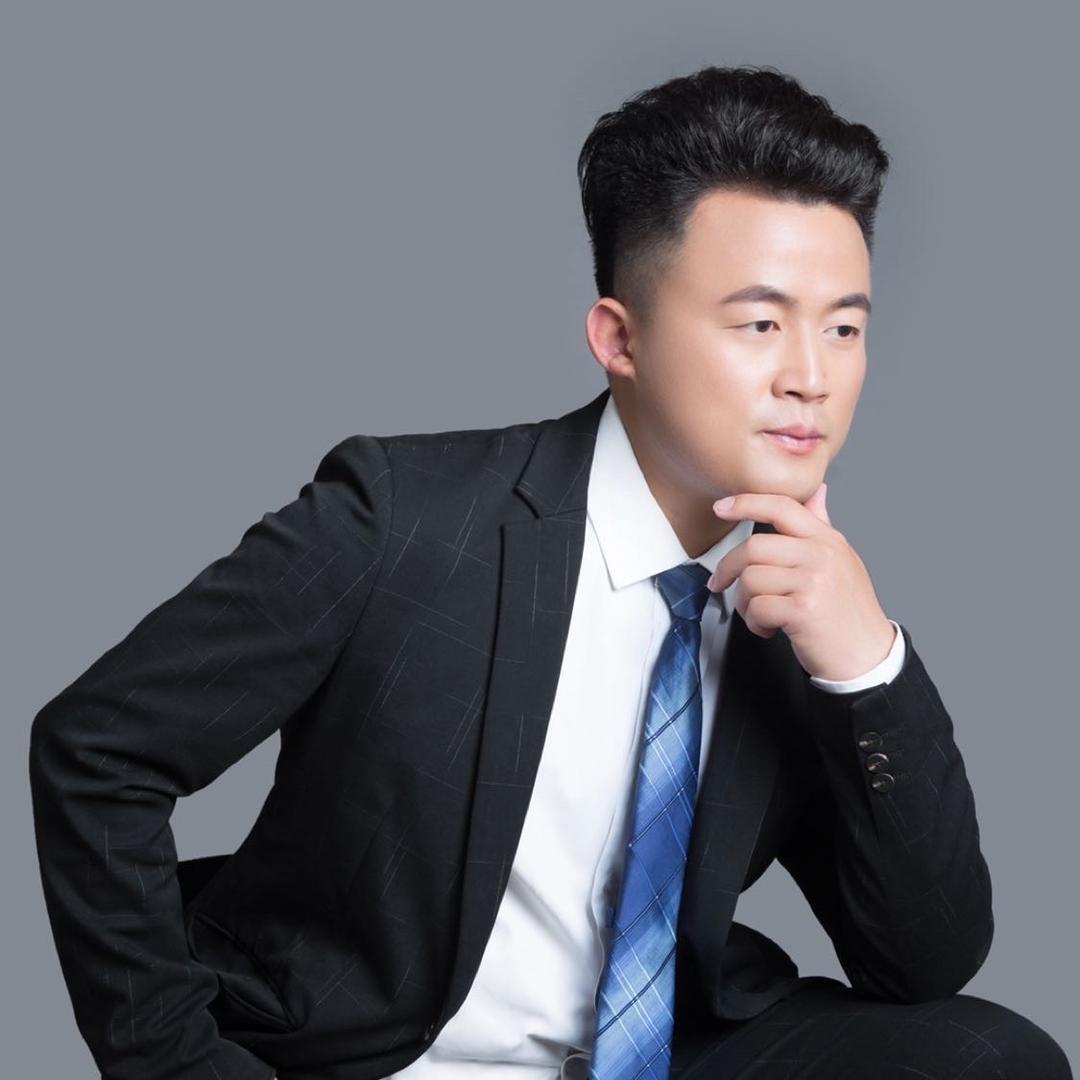靠谱的亮哥