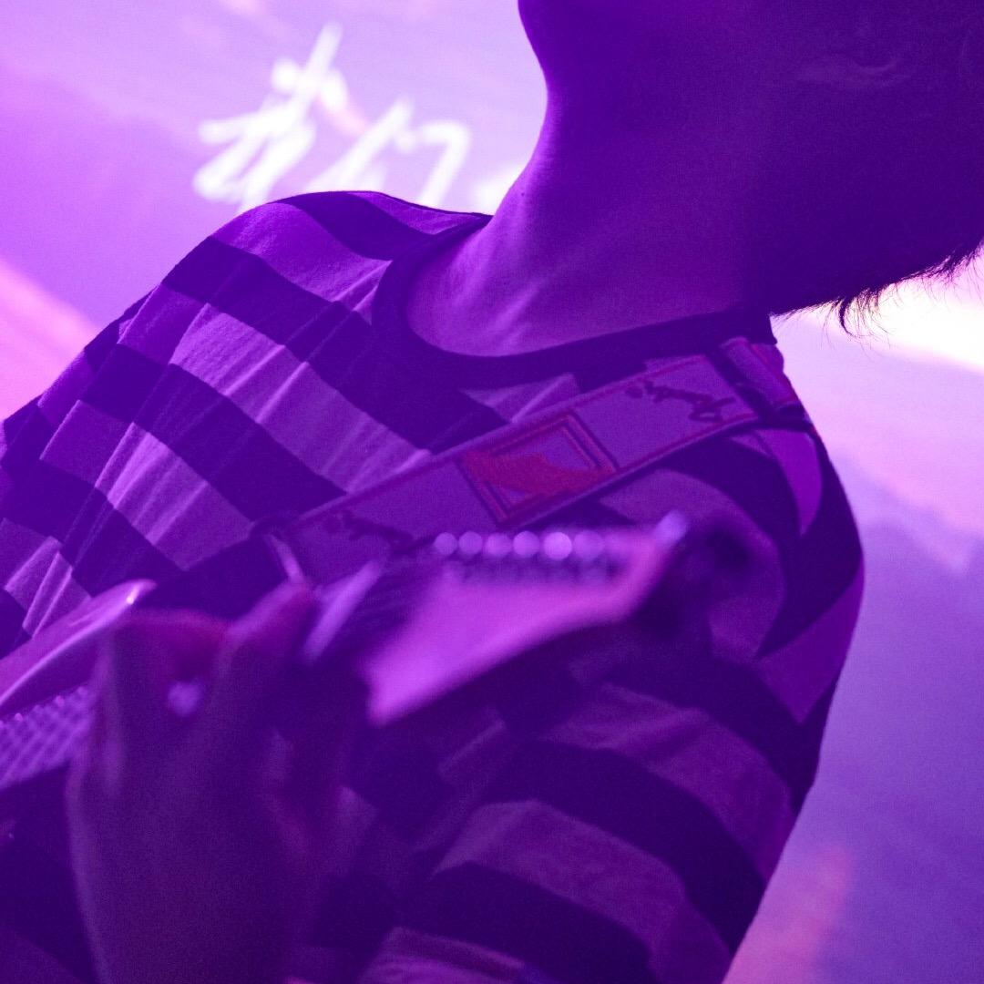 ·寄予辰皓越_