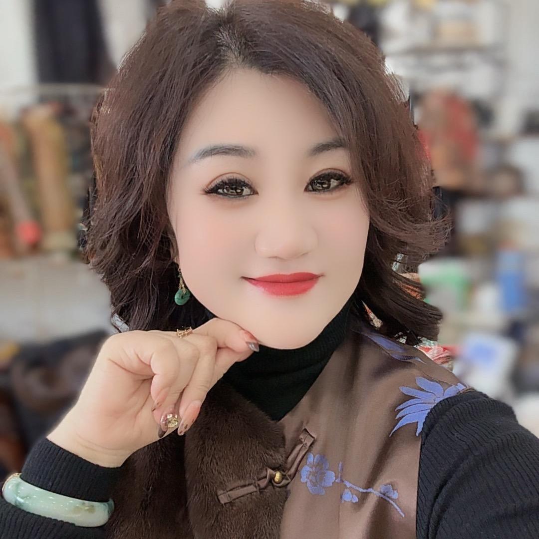 莱州市土山镇名衣秀服装店