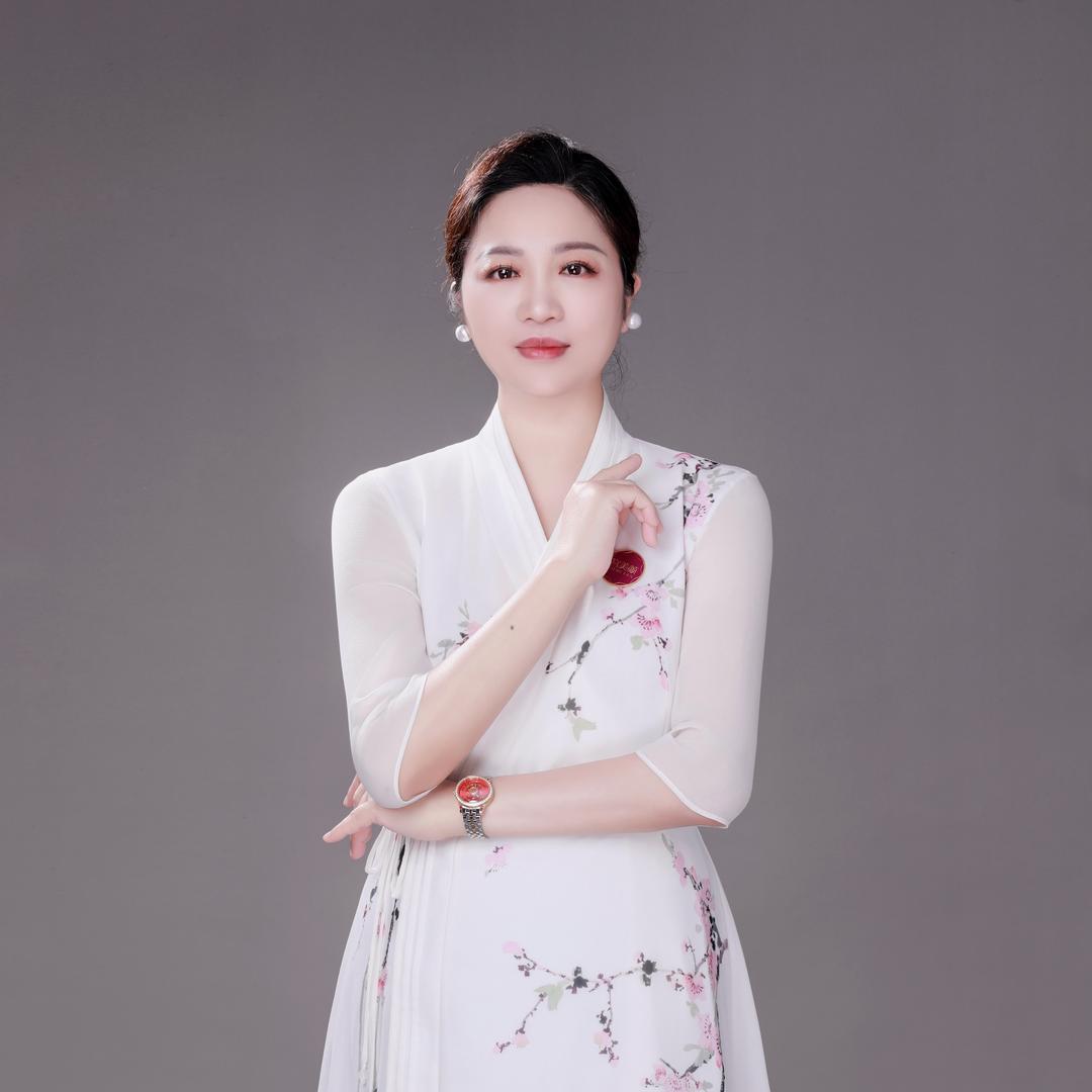 宫美颜钰姐