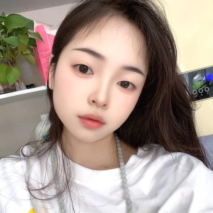 小小妞