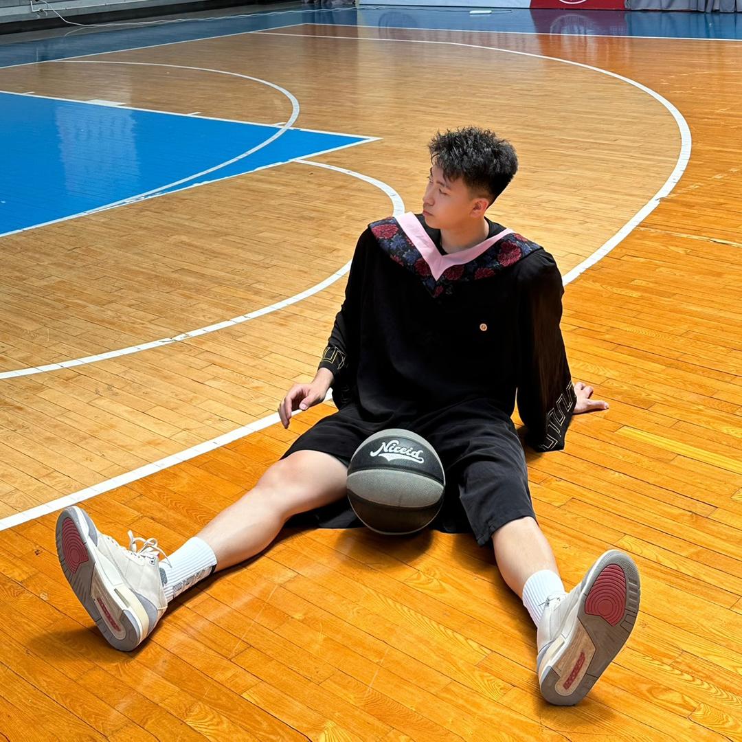 玖拾玖号🏀
