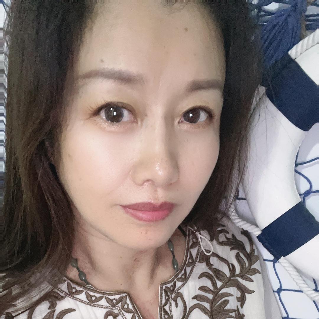 杨姐．