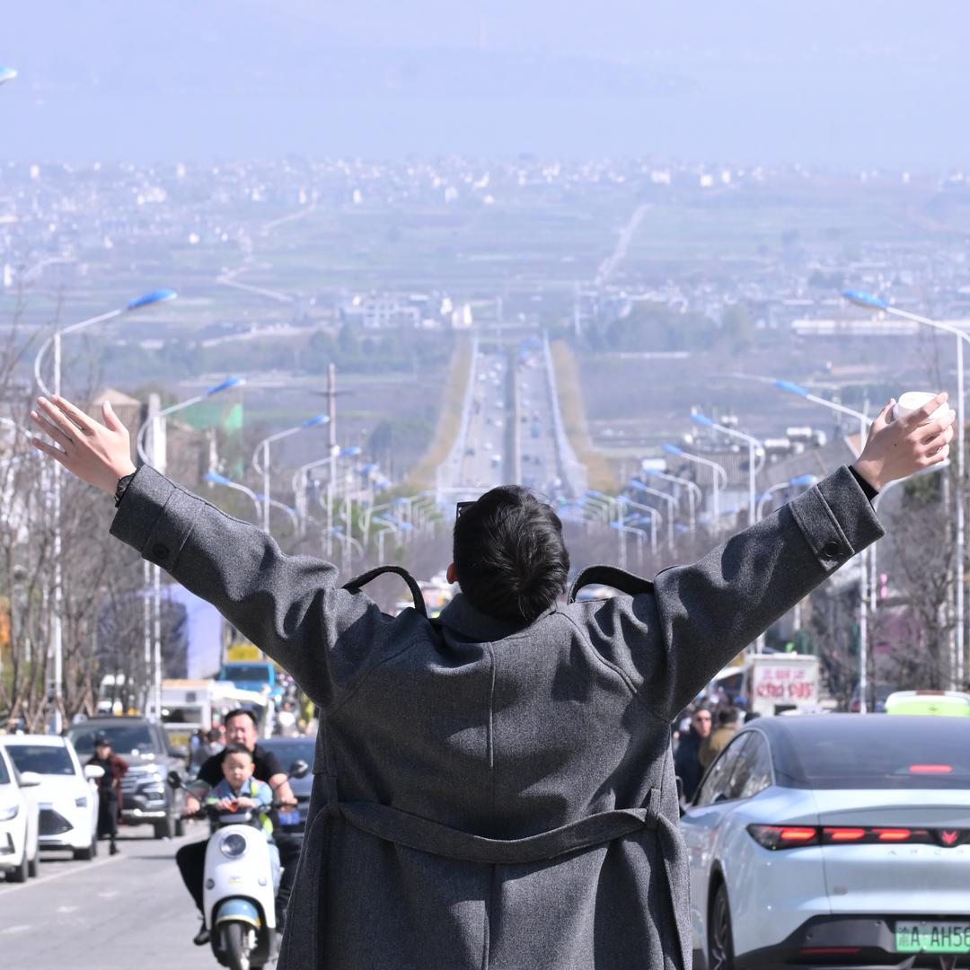 桂易盛星途福利官