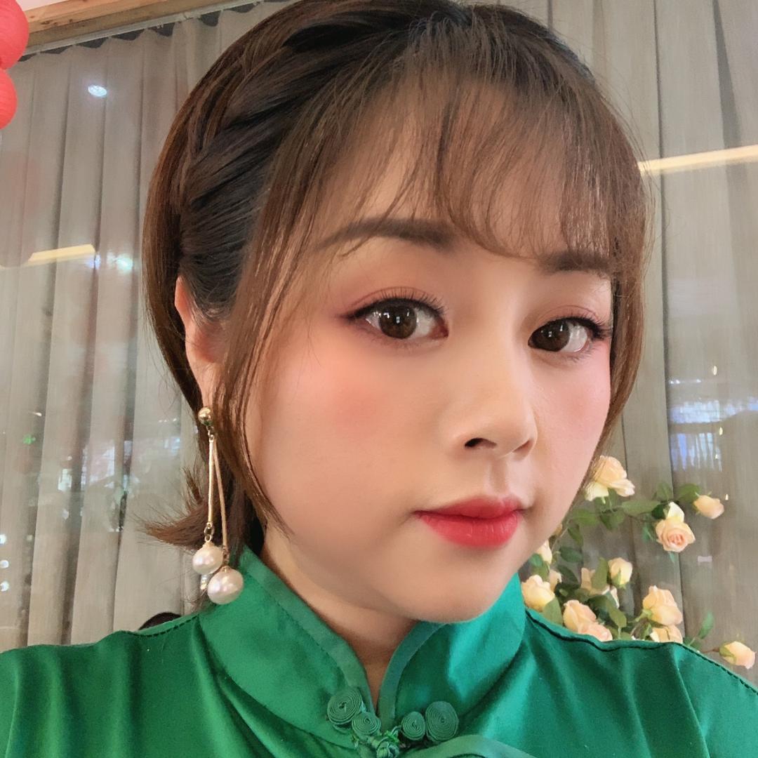 美宿·原创皮肤身体美甲美睫管理中心：佳佳