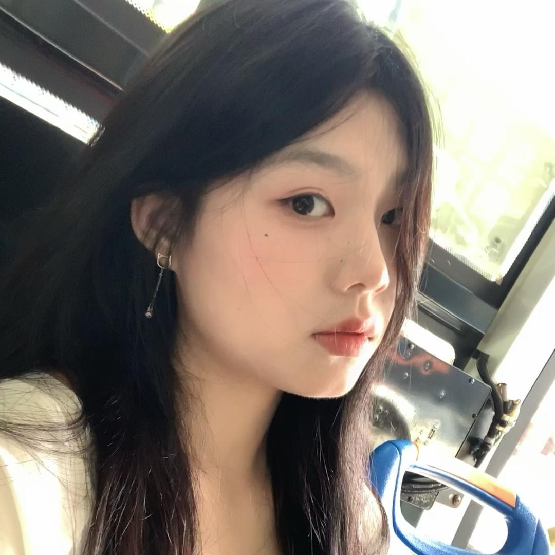 只晓得吃🍔🍙🍦🍭🍡