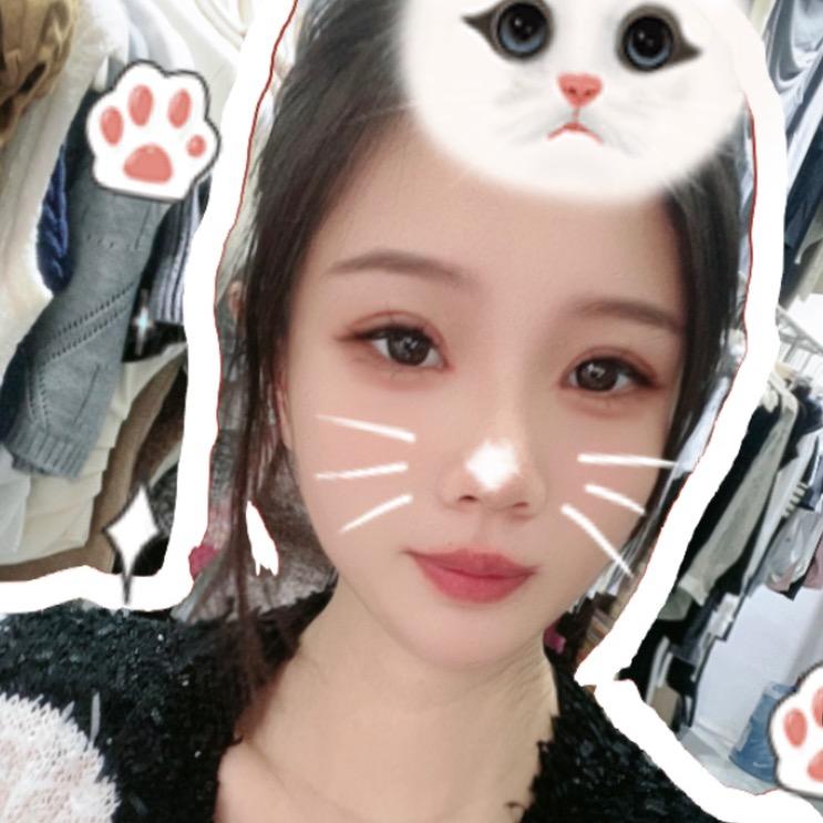 开在临沂的静静女装店