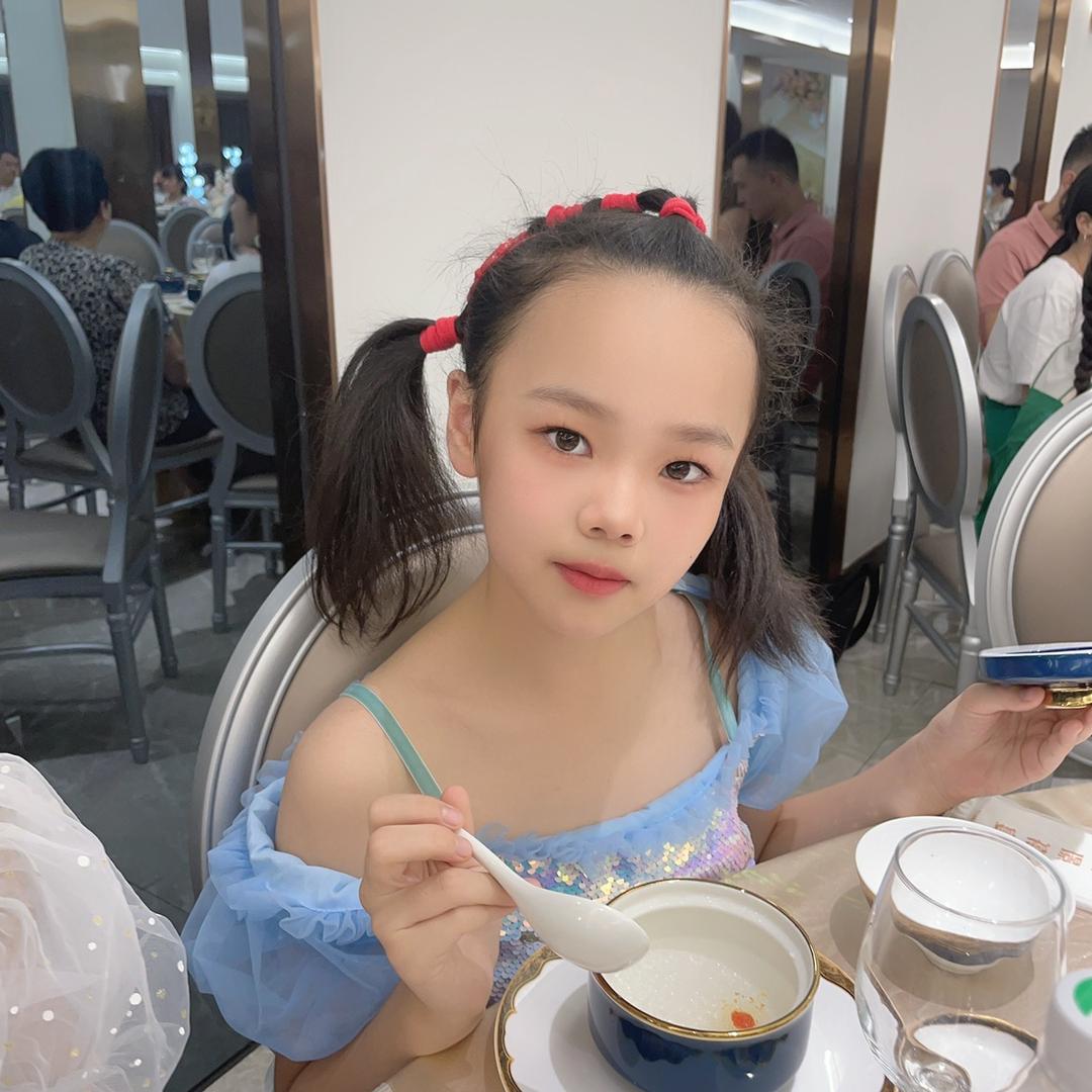 观海卫玲玲童装店个体店