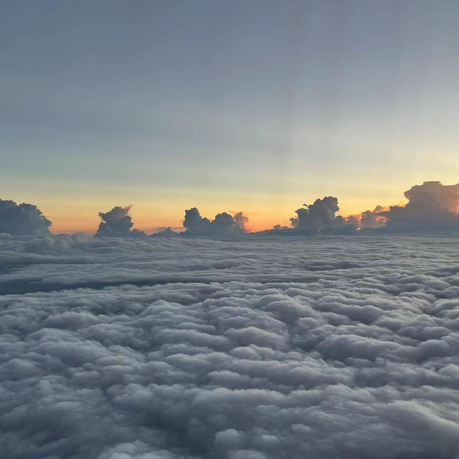 灰机✈️