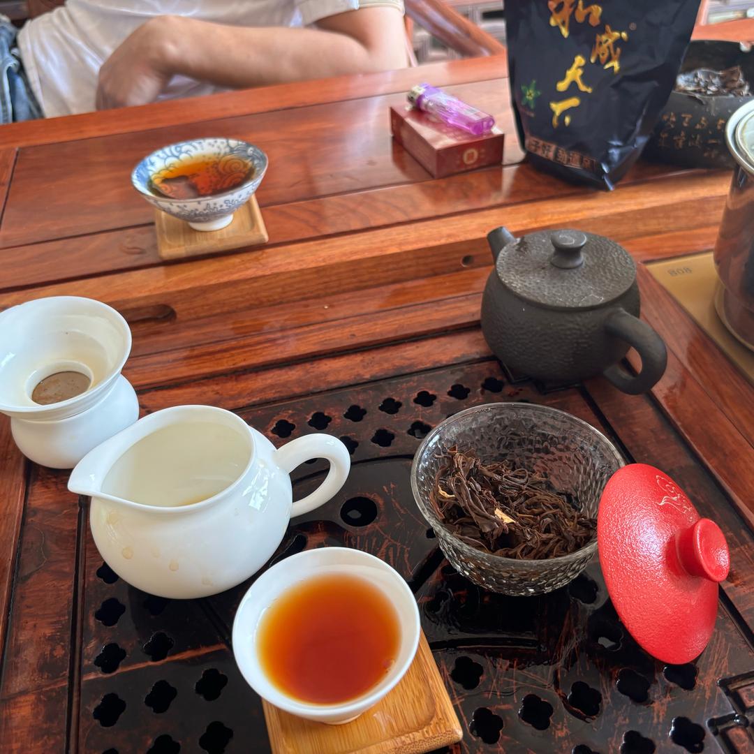 超人不会飞。