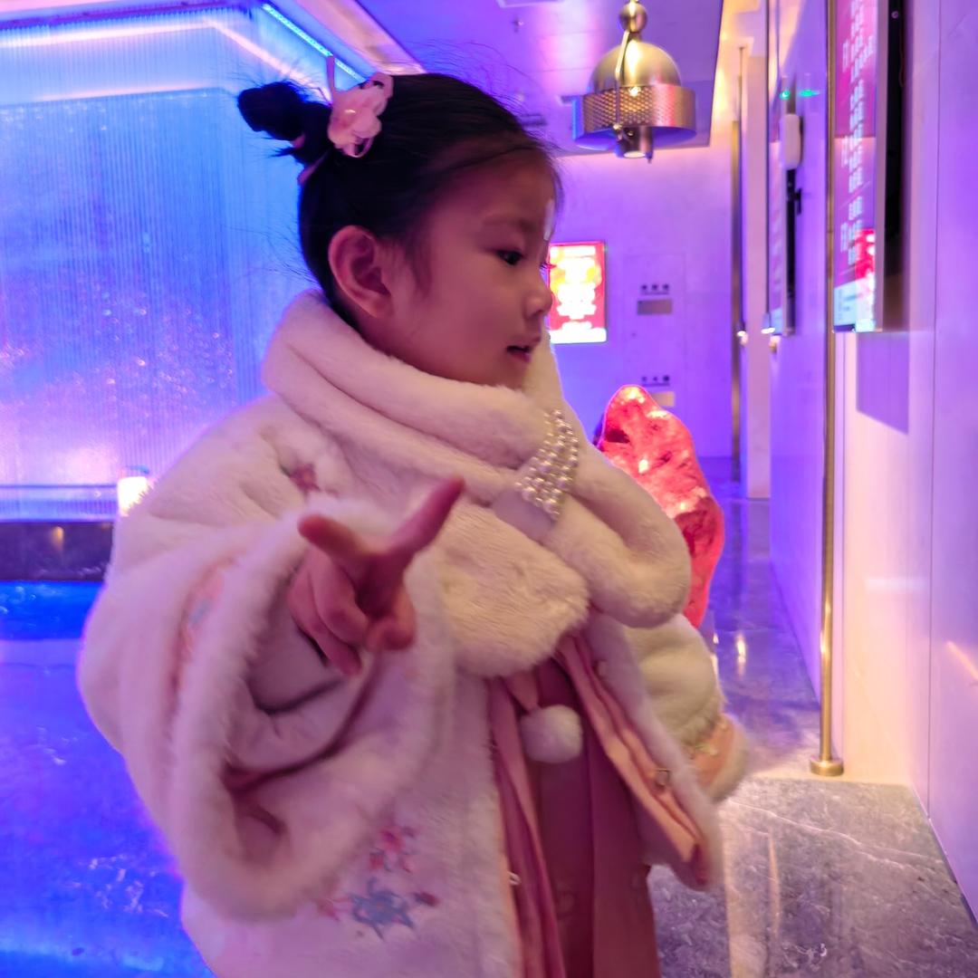 小艺嘉