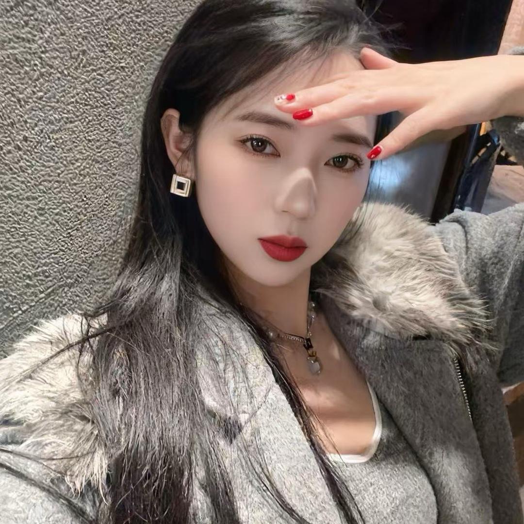 火狼女😇😇