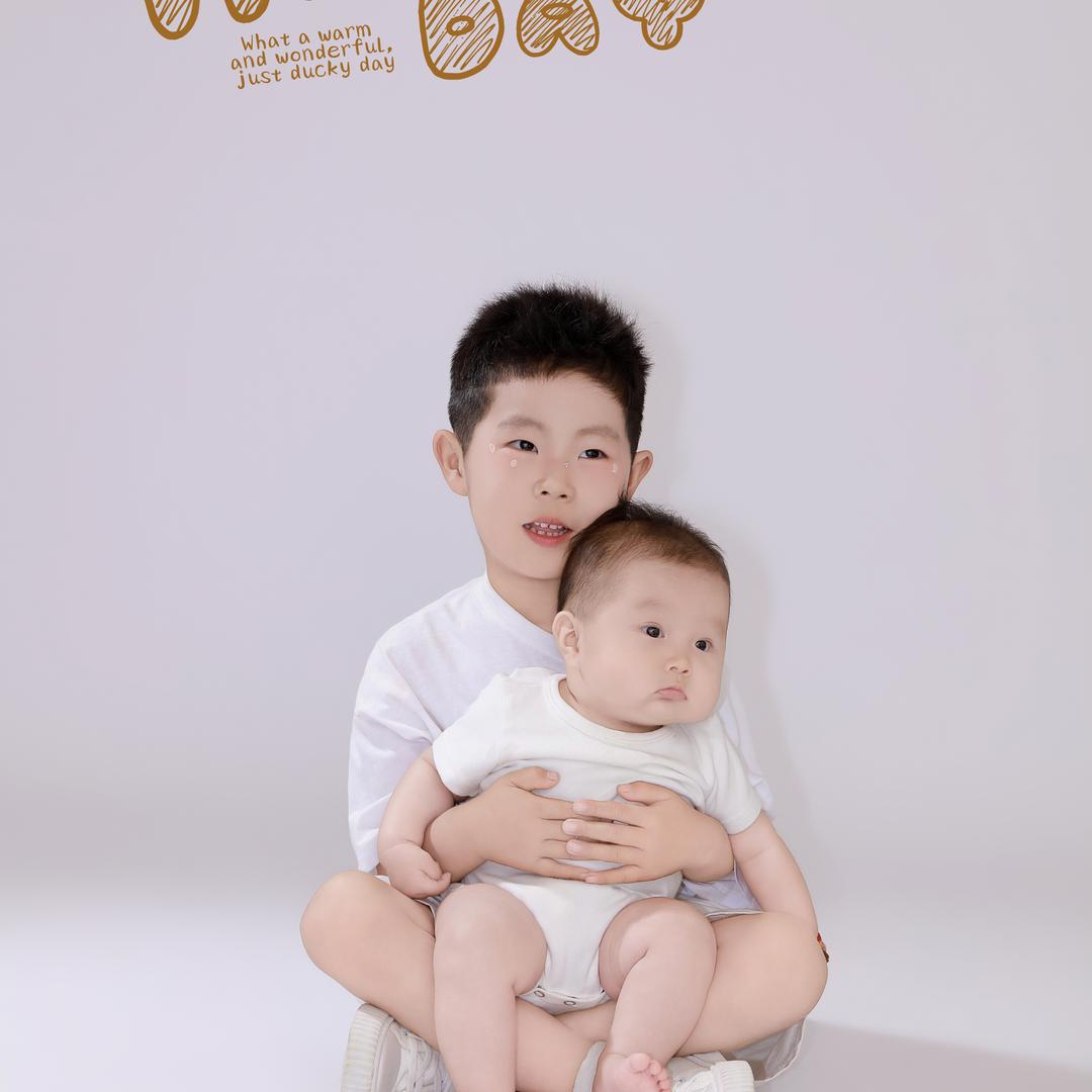 帅帅哥哥和妹妹日记