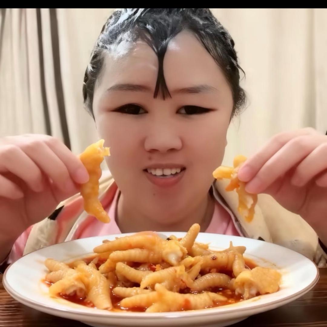 我比纸巾还能扯🧻