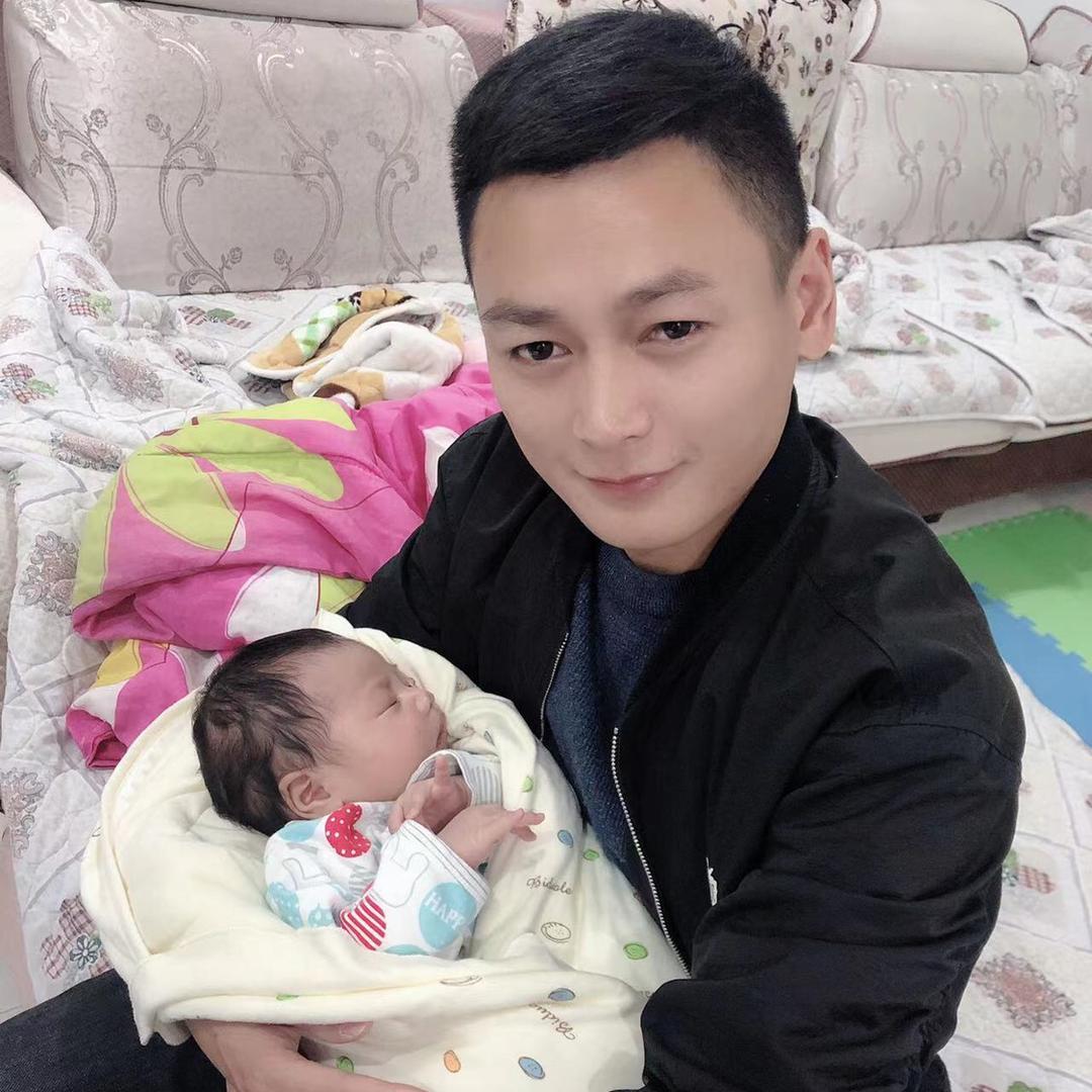 梓妍爸爸