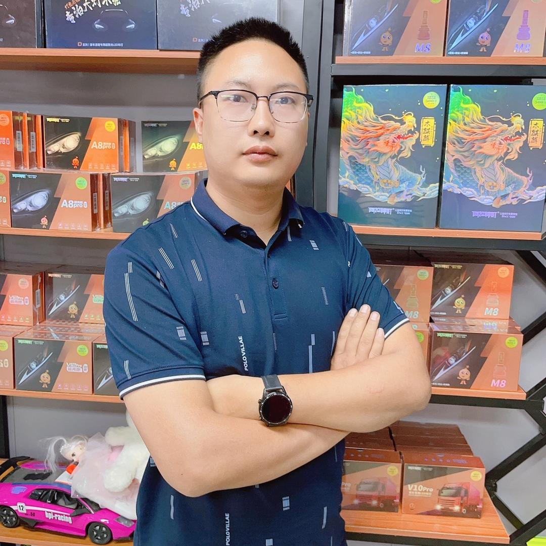 济南阿拉神灯车灯升级维修