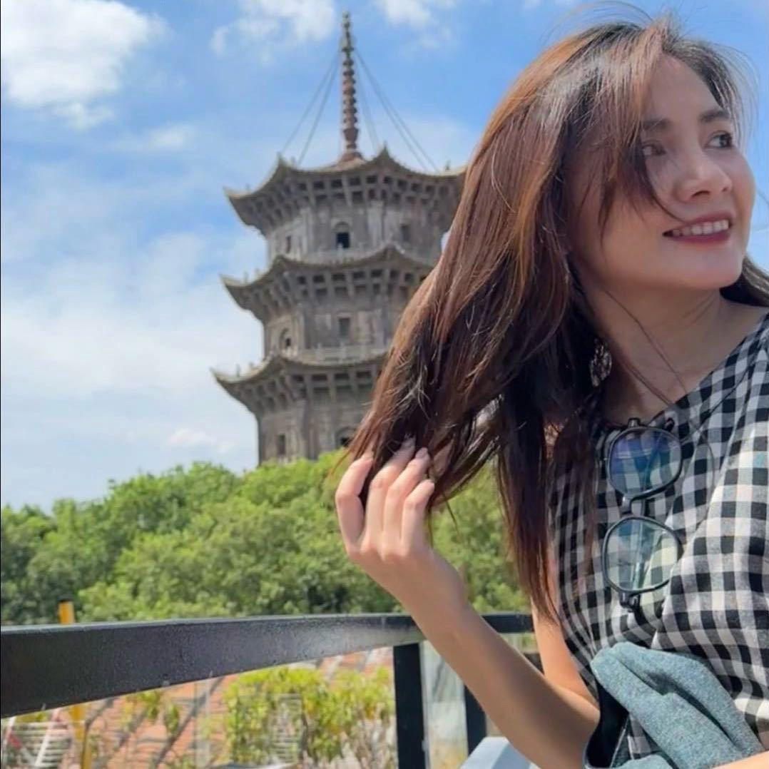 石山小玲