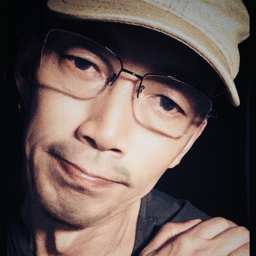 帅帅的小老头