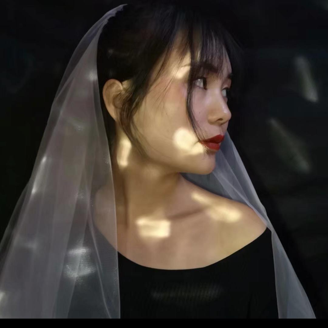 丽。