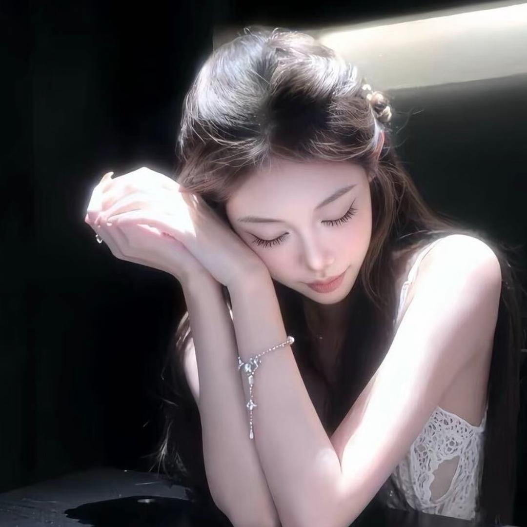 212女玩家-吱吱