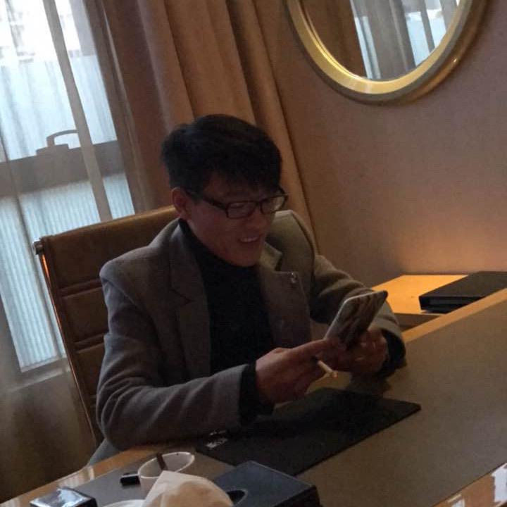 黒,白"