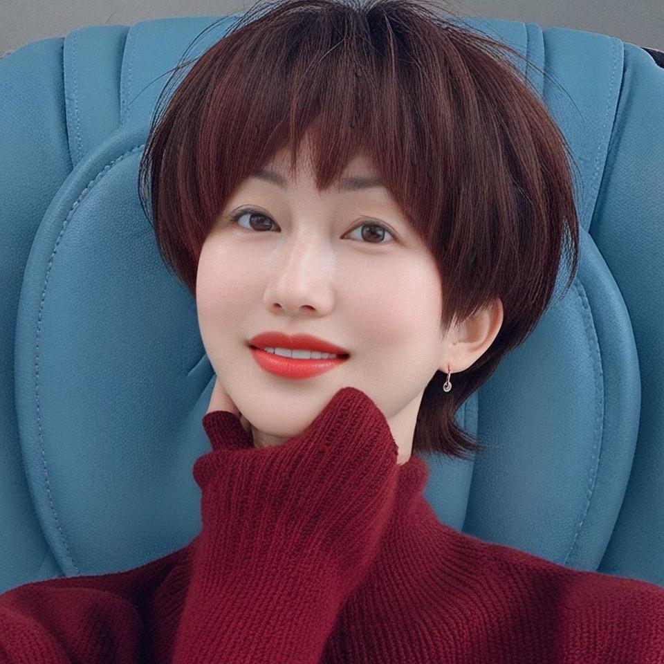 诗 涵