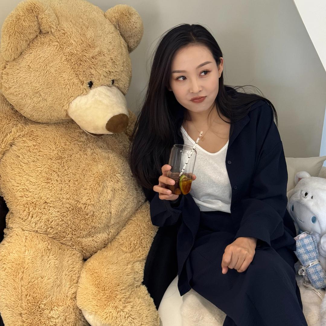 赵赵的化妆间