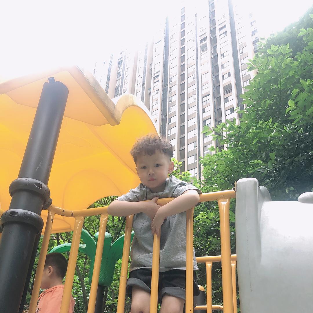 小屈同学不撞衫