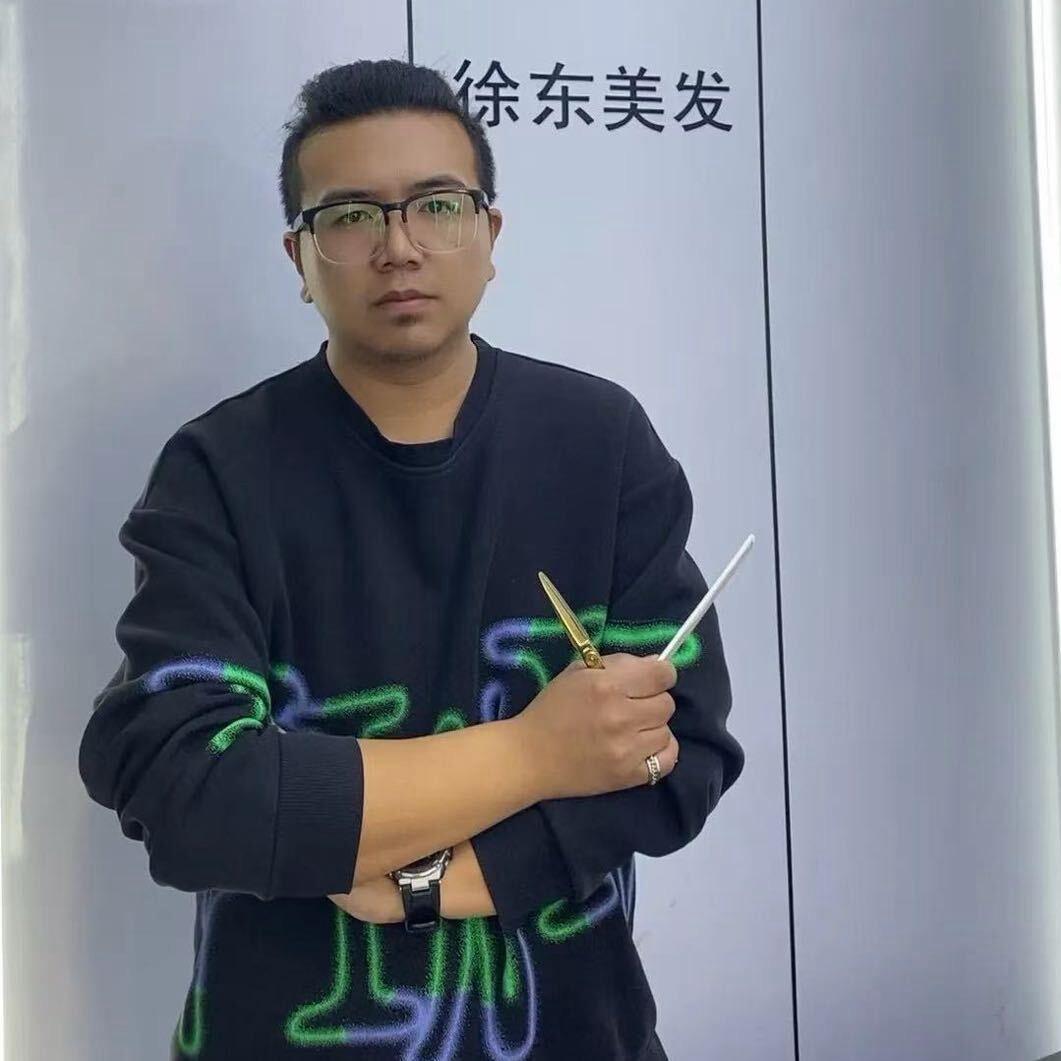 银川徐东美发30店店长李爽