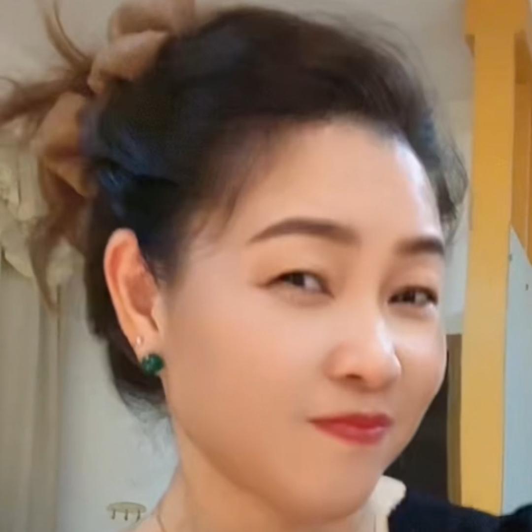 科嘉衣柜，  刘姐