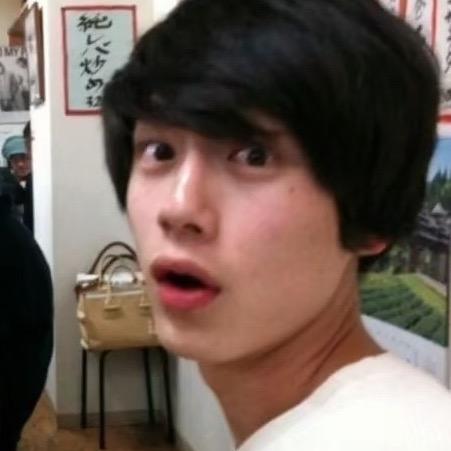 我只是个爱你的笨蛋