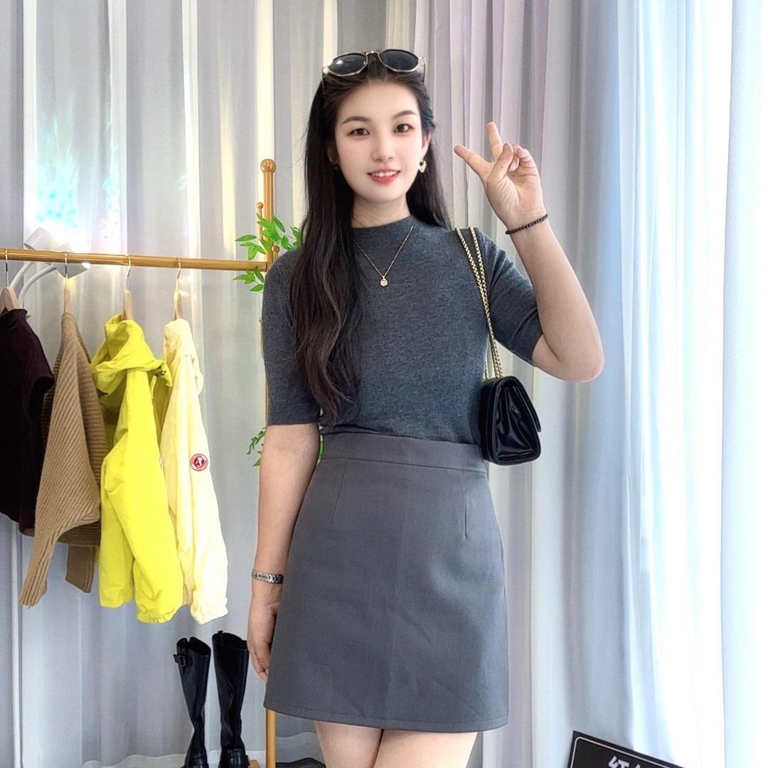 红红女装👗穿搭