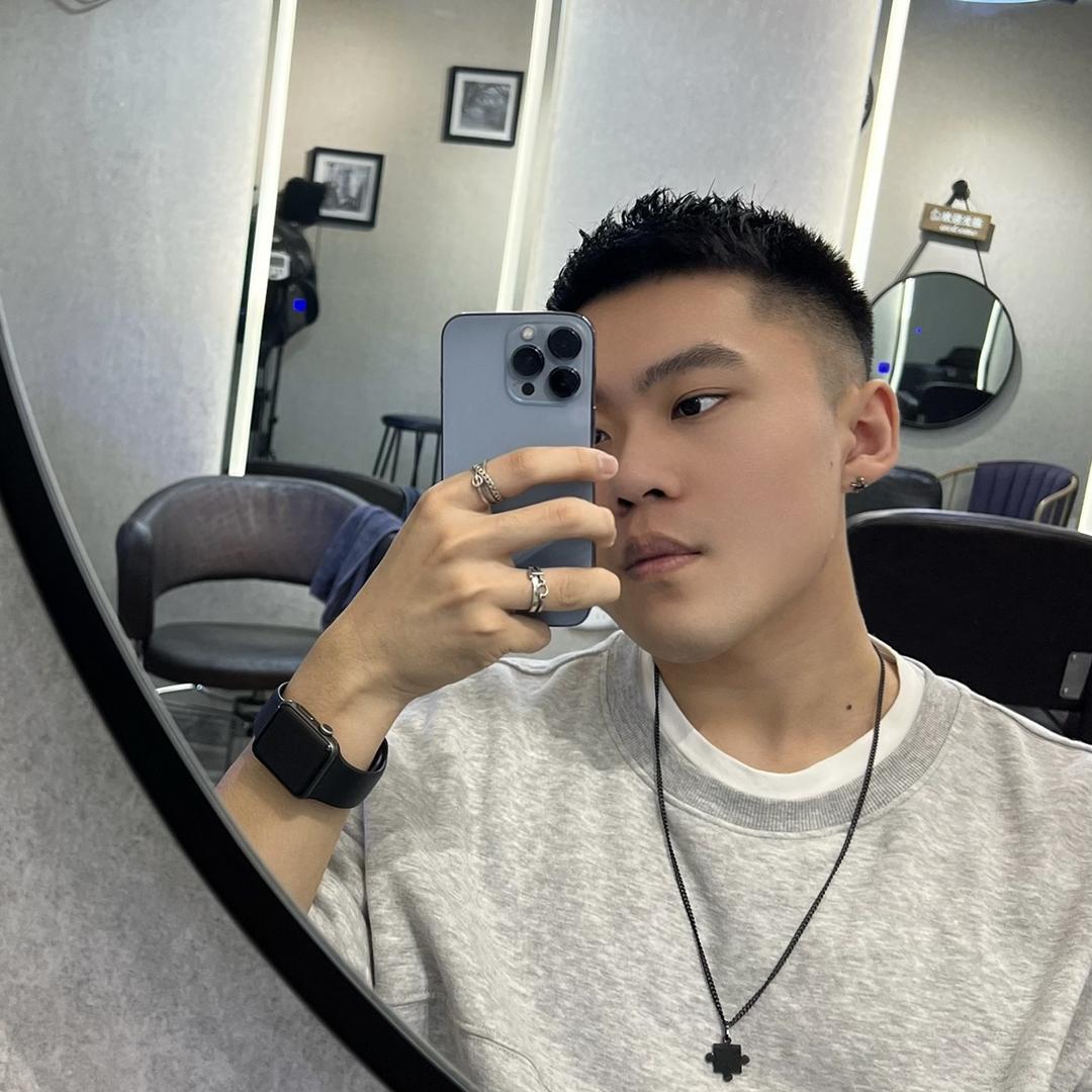 小孫老師只想早日退休🙆🏻‍♂️