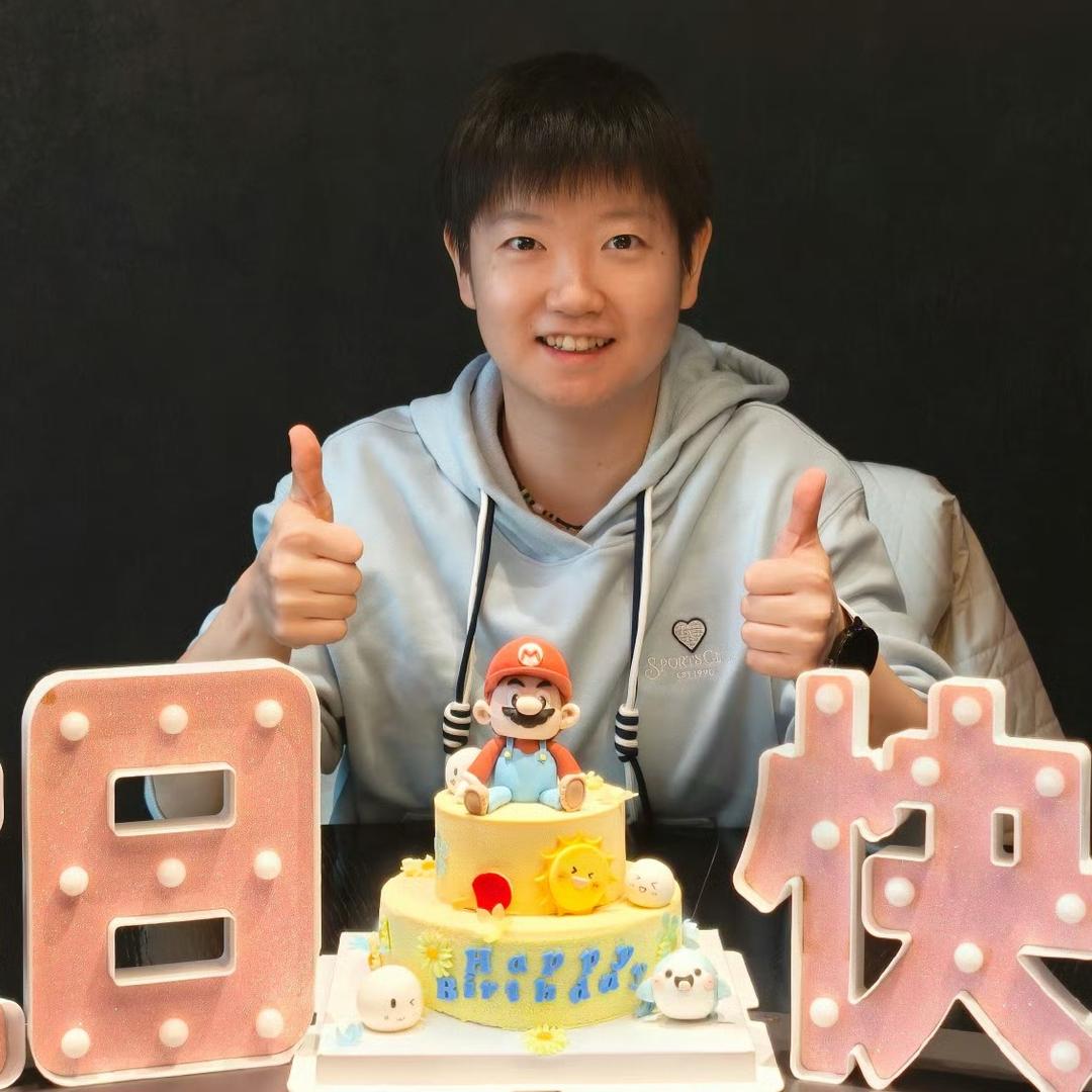 颖清袅袅（见过3露2莎钦大合照请奶茶🍀