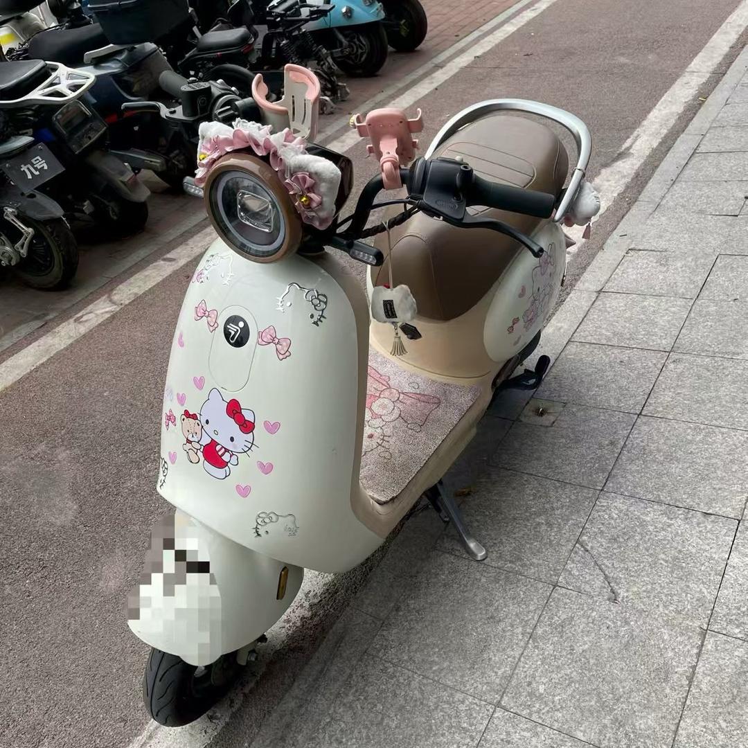 小帅哥