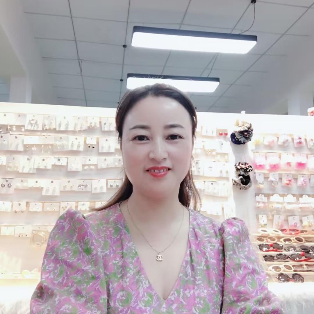 华泰二楼《万家鞋店》