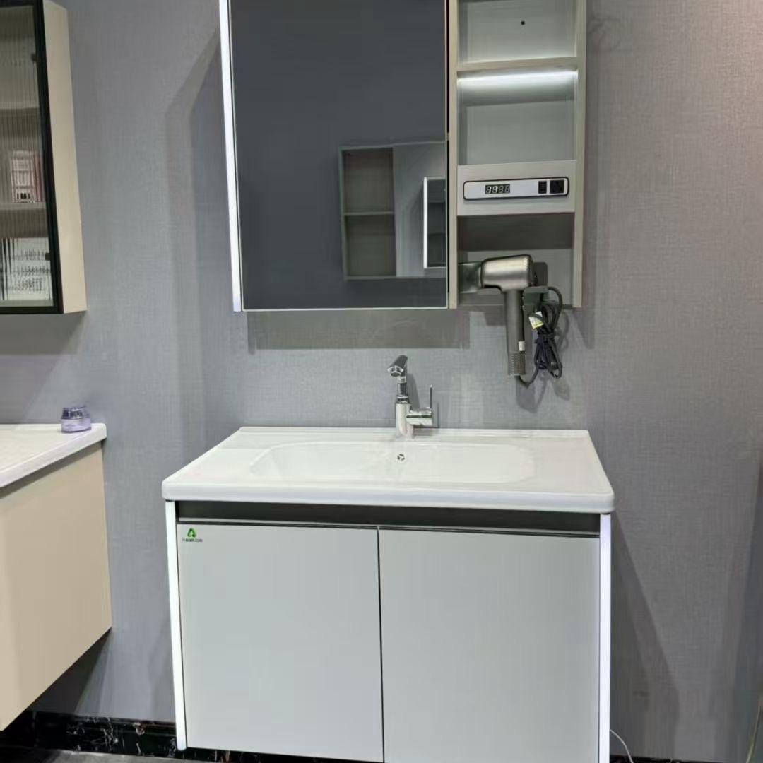 平山卫浴厨电批发