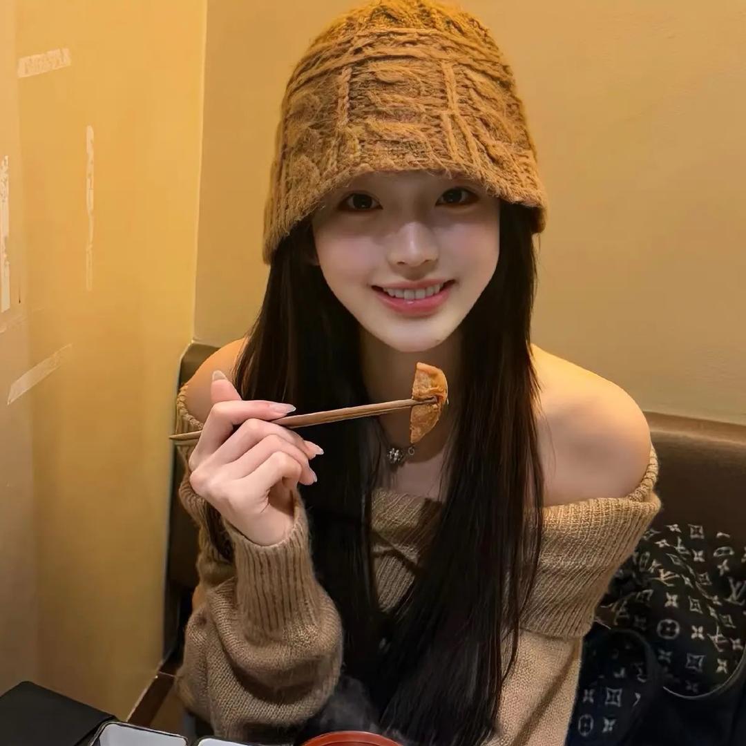 °