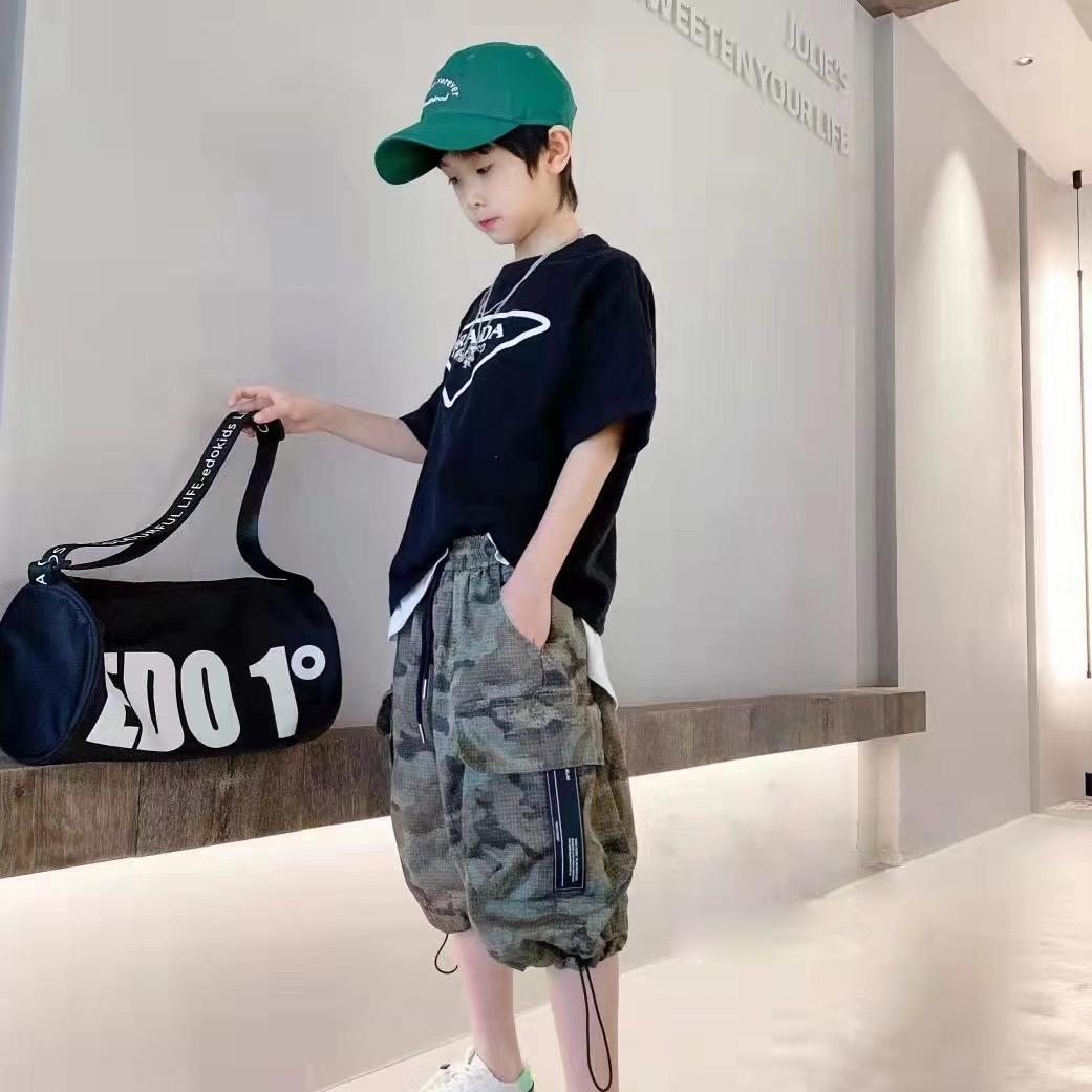 慕童少年服装厂