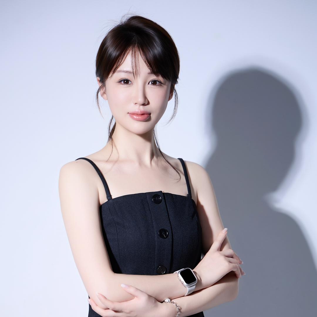 大连女发型师CC