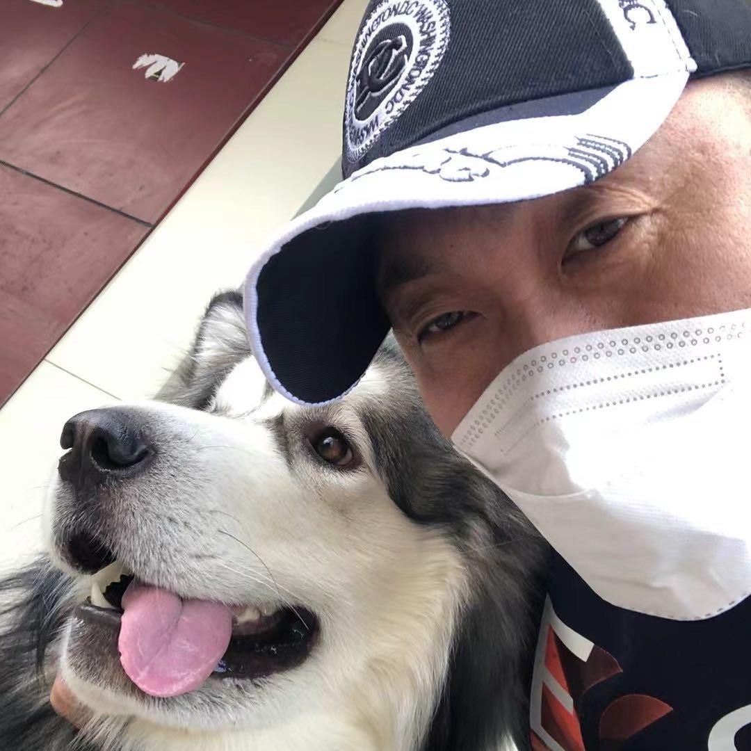 鸡不可虾的小吃店