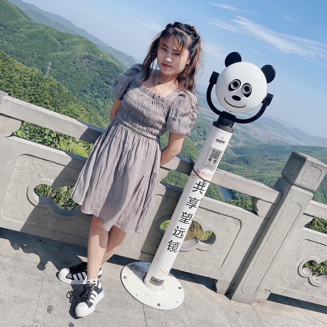 ༃༽ Joyce༻༼གྷ青青