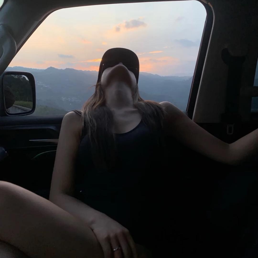 小崽.