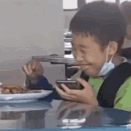 唧唧杰尼