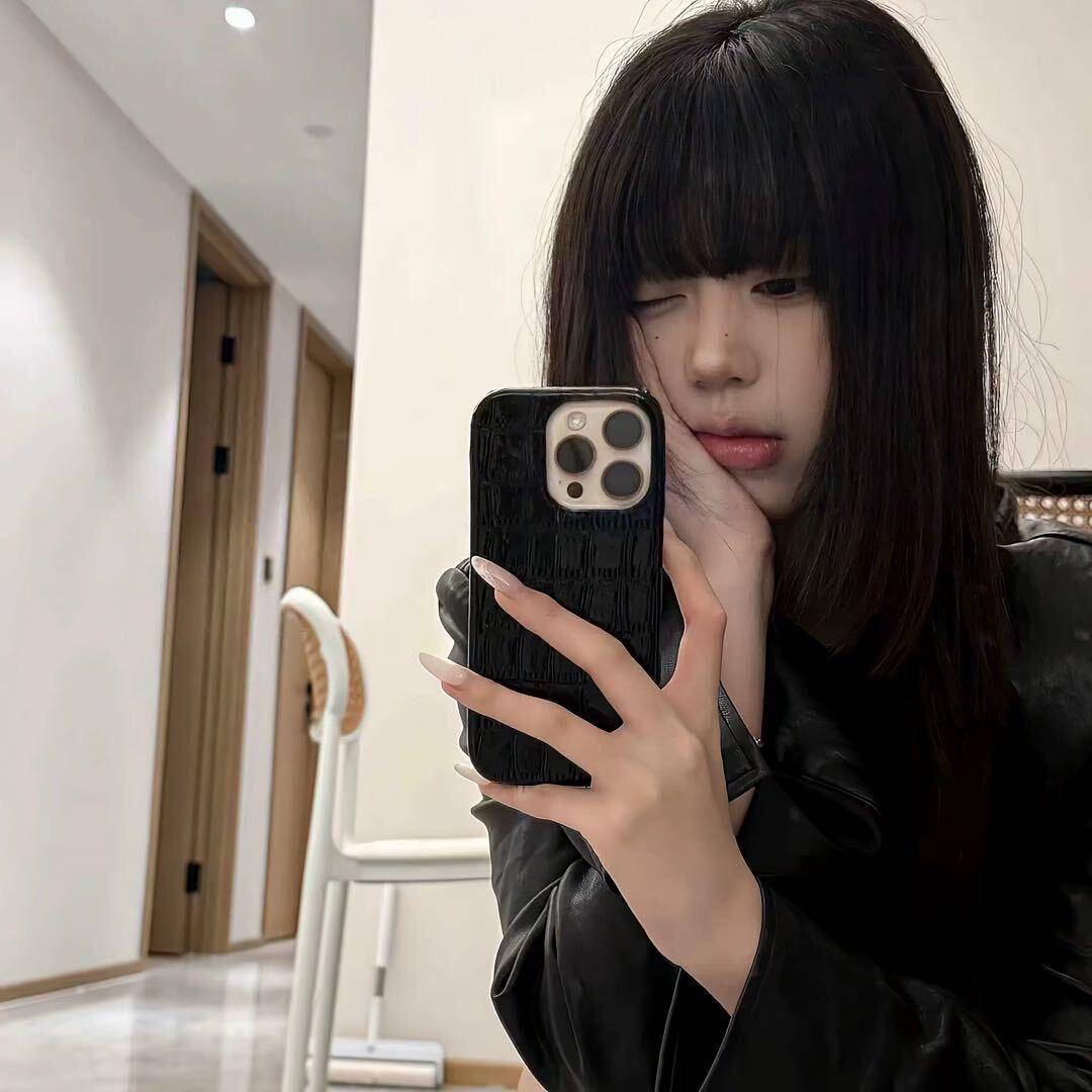 小小c.
