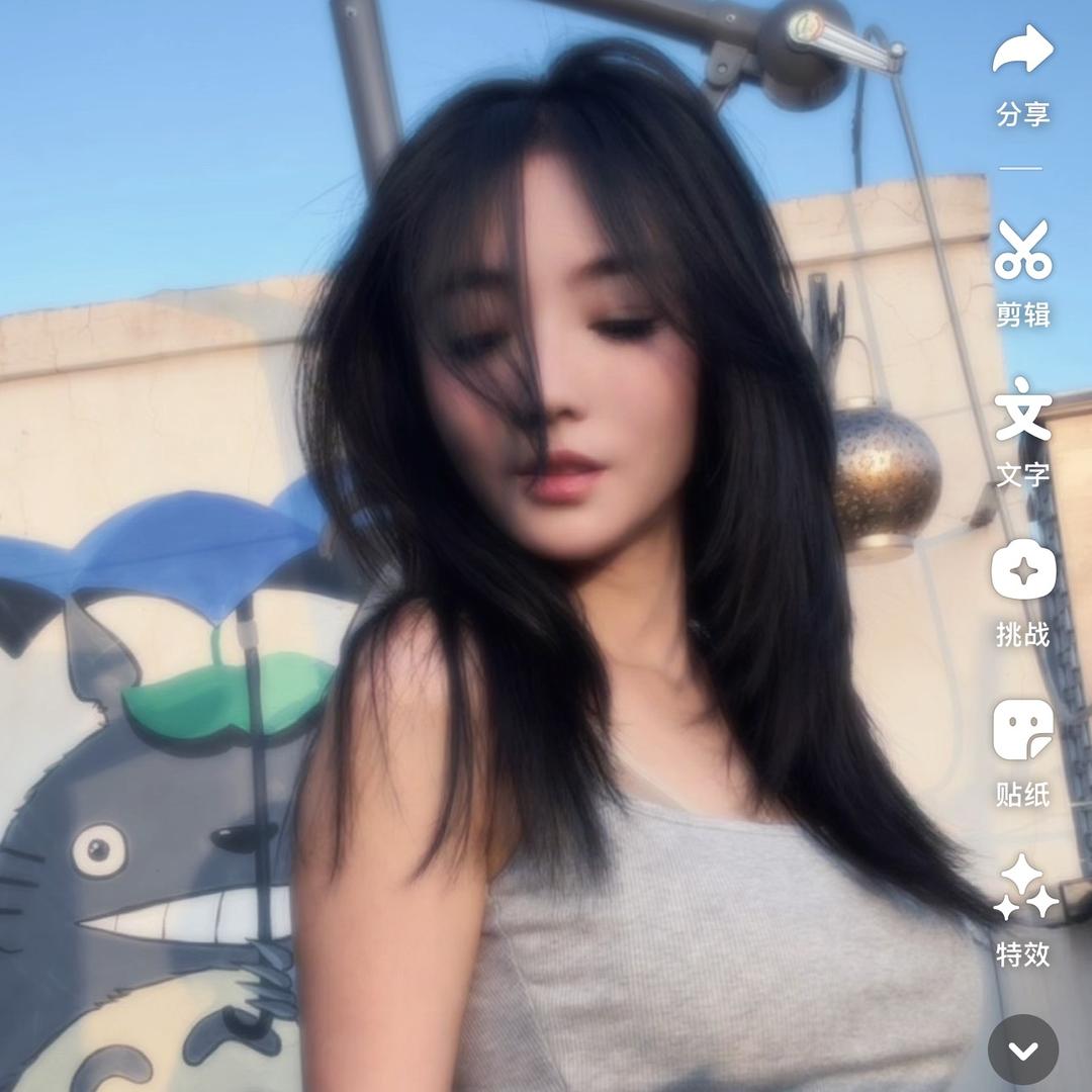 🐰爱蹦哒的小张同学