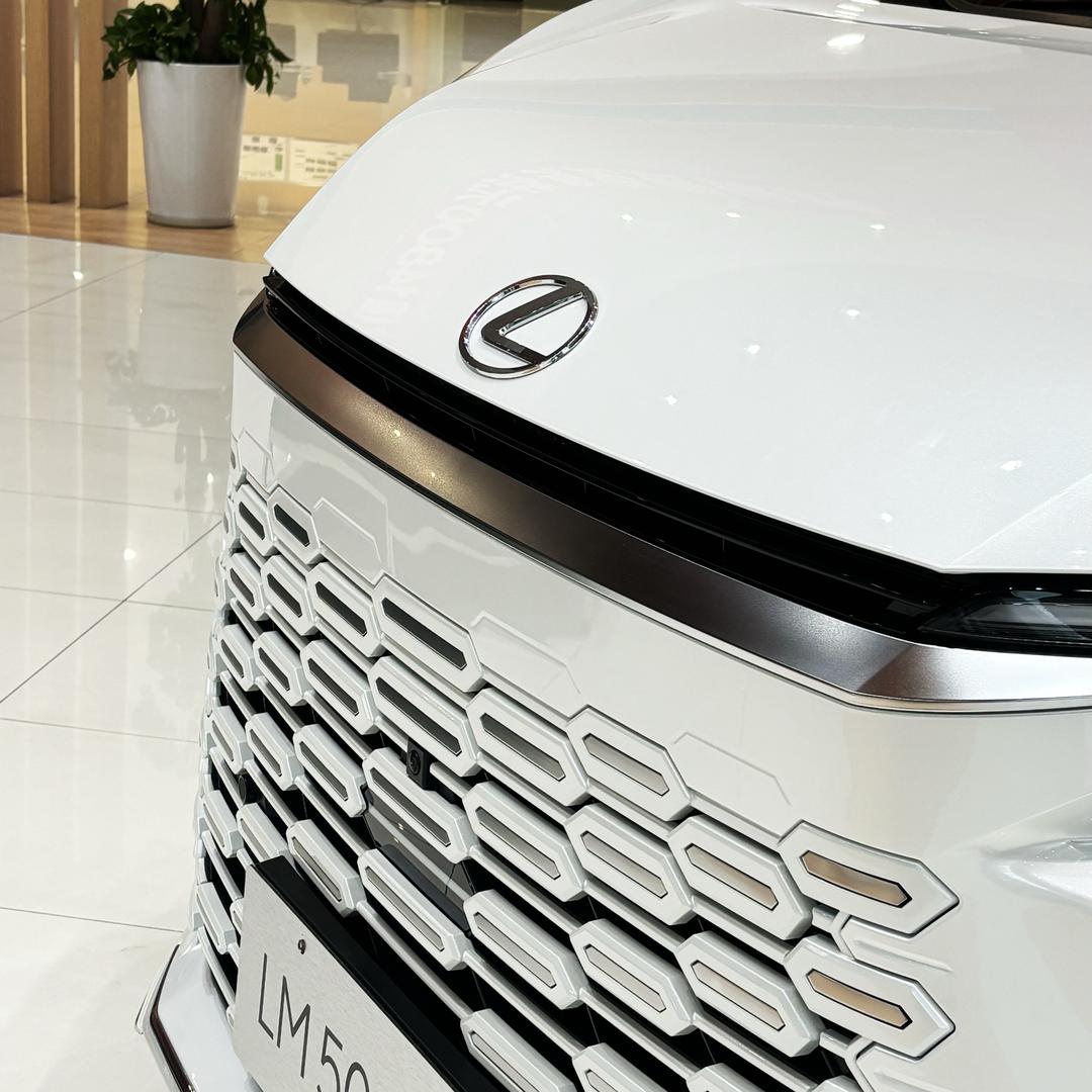 长沙美东雷克萨斯二手车