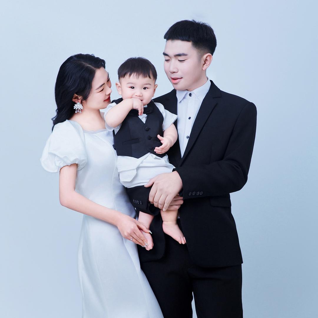 小晨逸