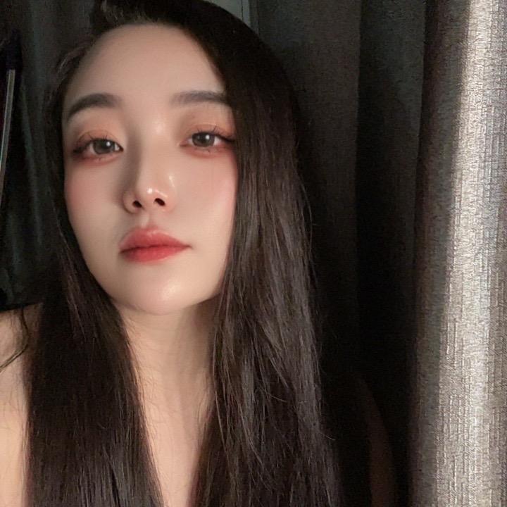 刘晓雅《朋友圈》